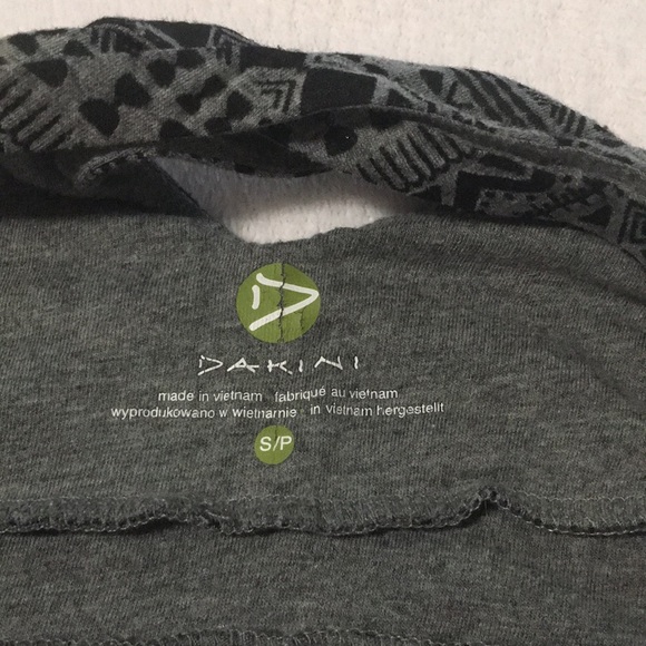 Dakini woman’s grey & black geometric lined dress w/cross cross straps size SP - Picture 7 of 9